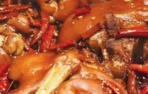 酱猪蹄制作方法 在家里可以做的一款酱猪蹄工艺技术配方（十）